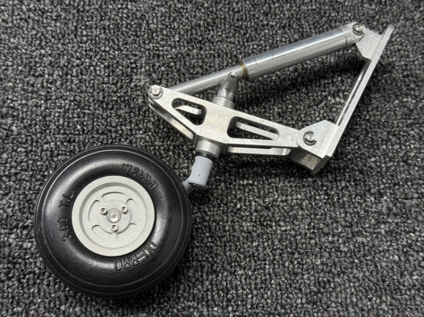 AT-6 "Texan" Scale Tail Gear SET