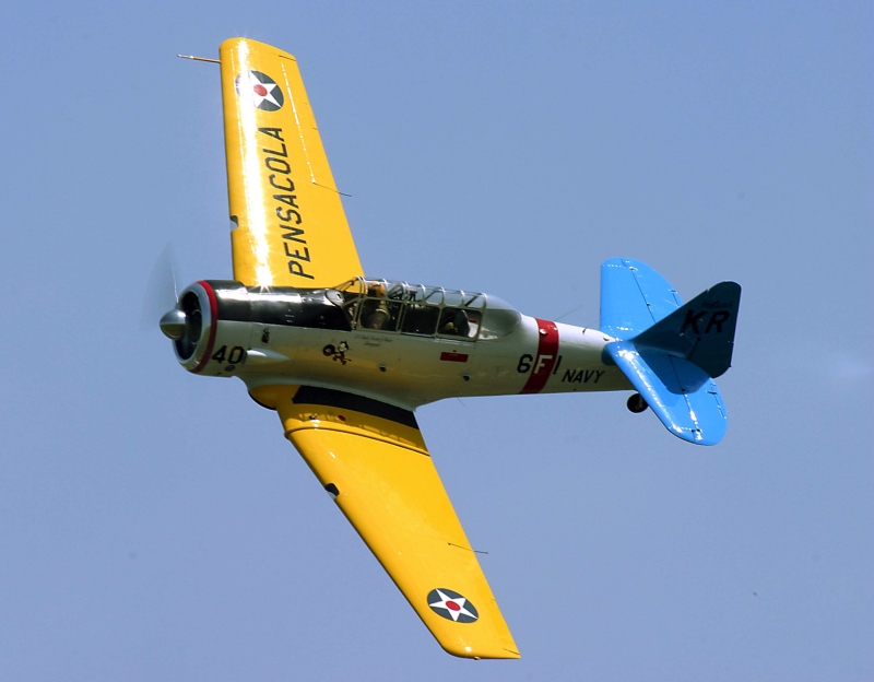 特販激安京商　AT-6 TEXAN （テキサン）40 1562mm ARFキット 組立キット（エンジン）